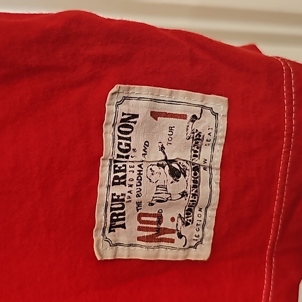 Woman's True Religion T-shirt size L, faded red - Picture 4 of 7